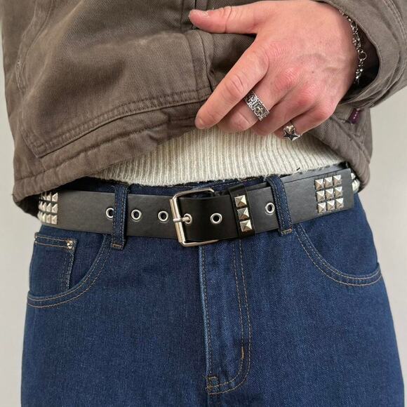 Pyramid Studded Black Vegan Leather Belt – Grunge Goth Unisex Style, New - Picture 1 of 7